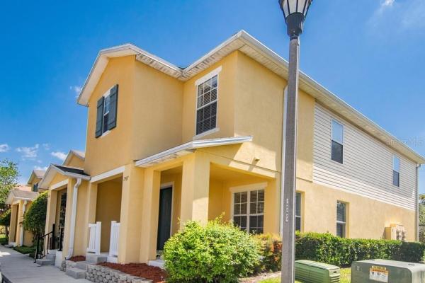 SUNSET POINTE TWNHMS