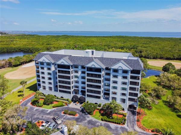 FEATHER POINTE I CONDO