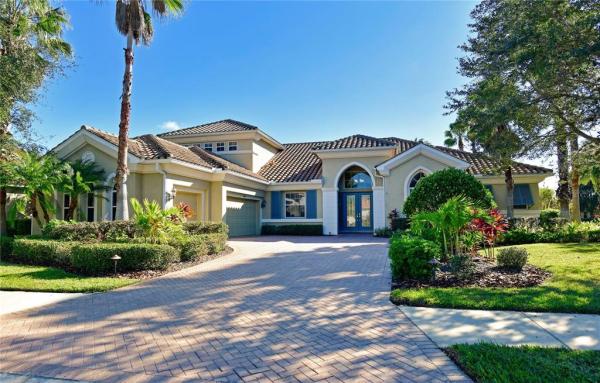 WATERLEFE GOLF & RIVER CLUB