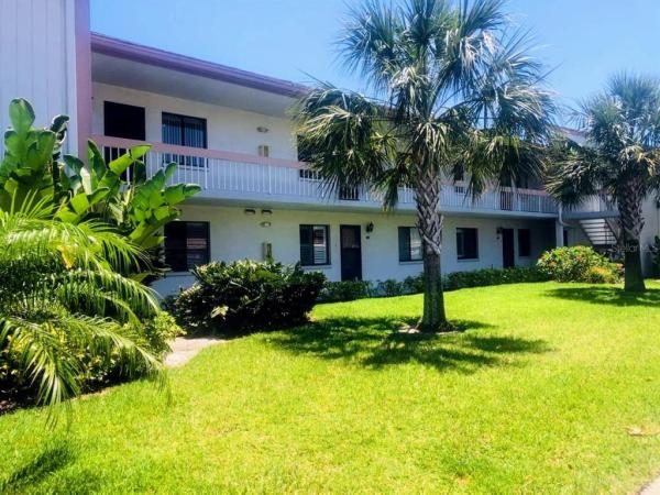 EAST LAKE WOODLANDS CONDO