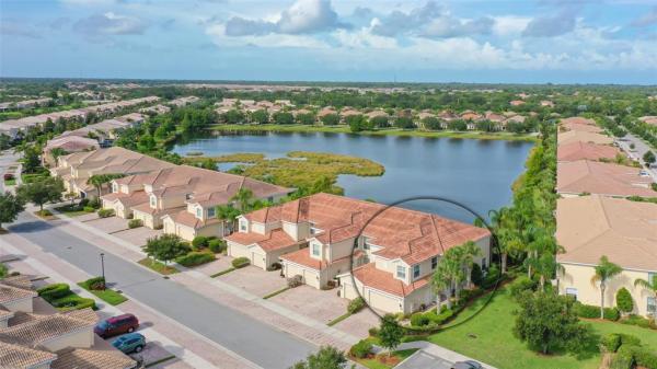 LAKESIDE AT ISLES ON PLMER RCH