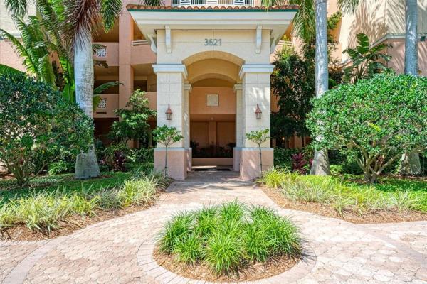 MERIDIAN AT THE OAKS