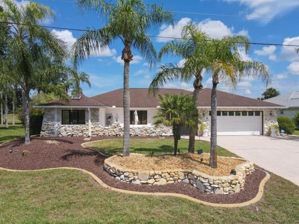 ROTONDA WEST PEBBLE BEACH