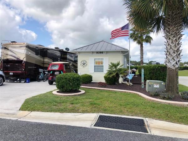 FLORIDA GRANDE MOTOR COACH RESIDENCE