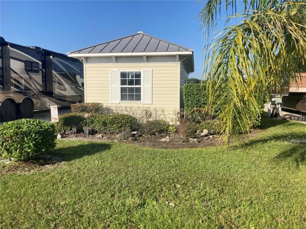 FLORIDA GRANDE MOTOR COACH RESIDENCE