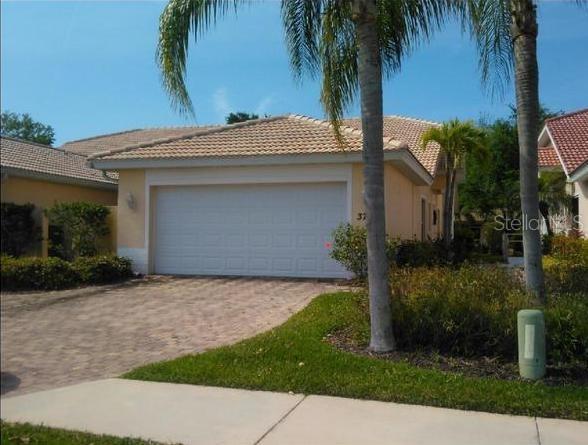 VILLAS BURNT STORE ISLES 01