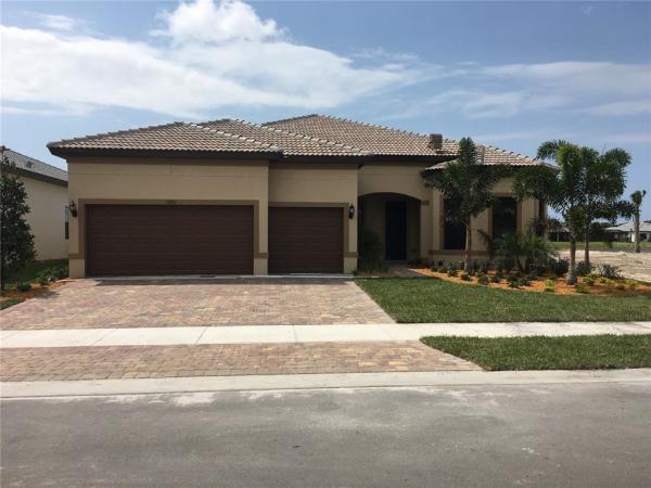 ISLANDWALK AT THE WEST VILLAGES, PHASE 8