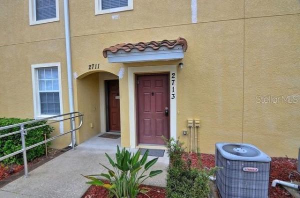 OAKWATER PH 15-19 CONDO