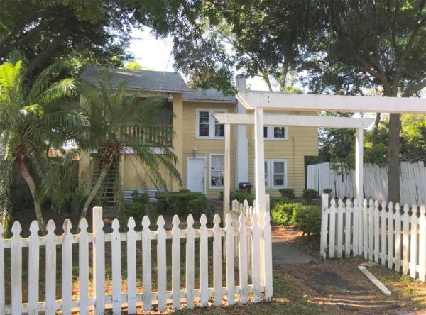 KAROLINA ON KILLARNEY