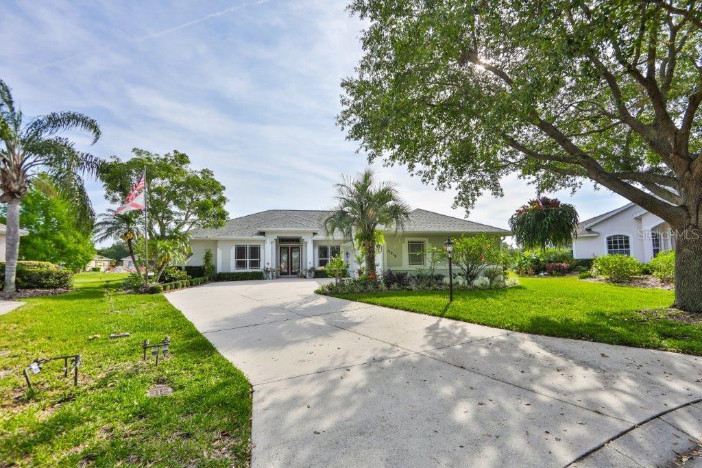 RIVER WOODS PH III - фото