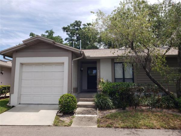 OAK PARK VILLAS CONDO