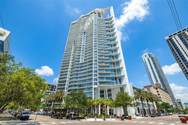 SIGNATURE PLACE CONDO