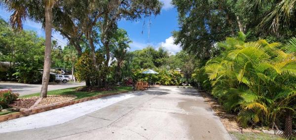 OUTDOOR RESORTS RIVER RANCH RV RESORT PH 02