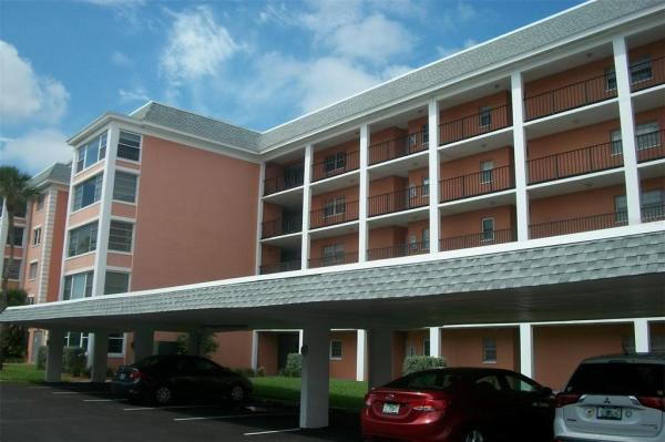 CROSSWINDS COLONY ONE CONDO