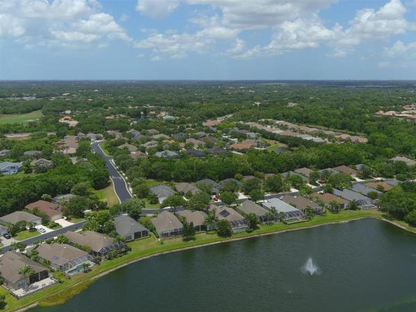 CARRIAGE RUN AT UNIVERSITY PLACE
