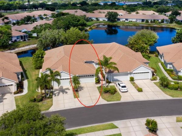 PELICAN POINTE GOLF & COUNTRY CLUB