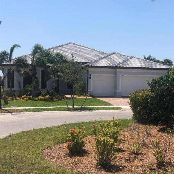 ISLANDWALK AT THE WEST VILLAGE