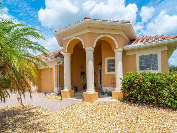 STONEYBROOK AT VENICE