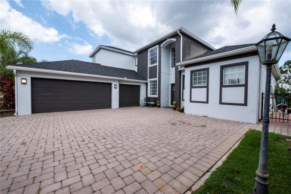 WYNDHAM LAKES ESTATES