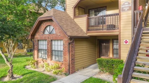 LAKEWOOD PARK A CONDO