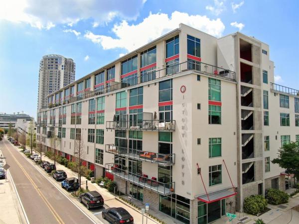 VICTORY LOFTS A CONDO