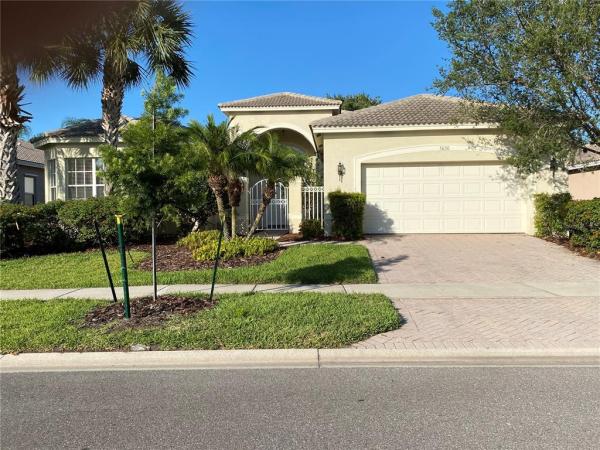 VALENCIA LAKES PH 01