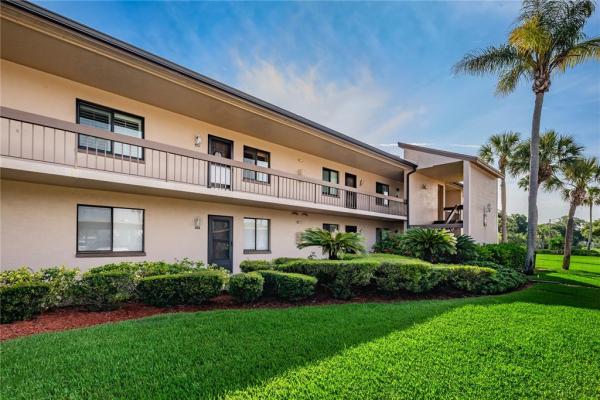 EAST LAKE WOODLANDS CONDO