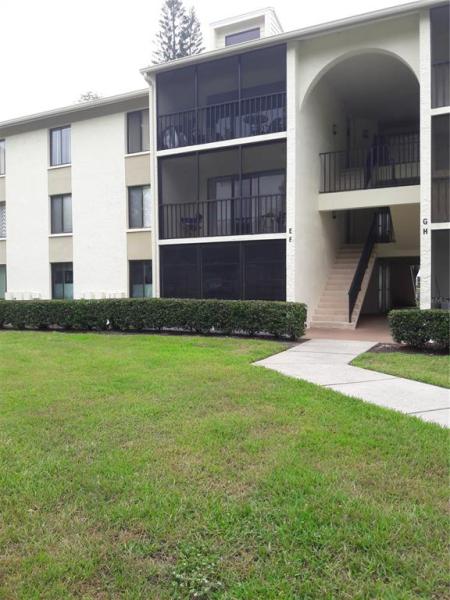 PINE RIDGE AT LAKE TARPON VILLAGE