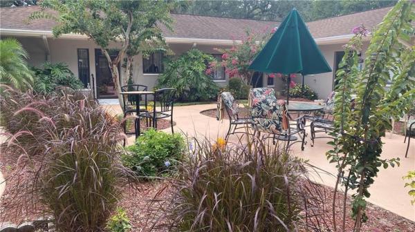 COUNTRY OAKS CONDO 01