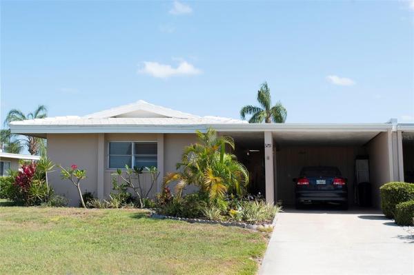 SOUTH GATE VILLAGE GREEN 05