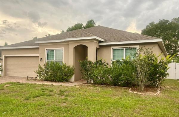 GROVELAND LAGO KATRINA