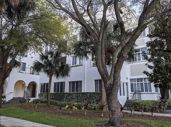 SEYBOLD FLATS A CONDO