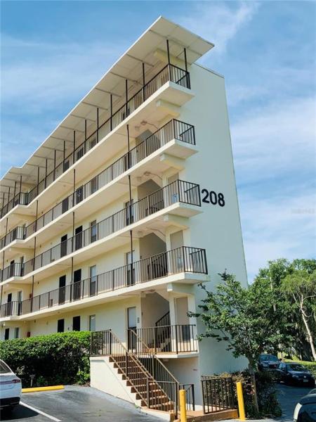 LAKE HOWARD TERRACE CONDO