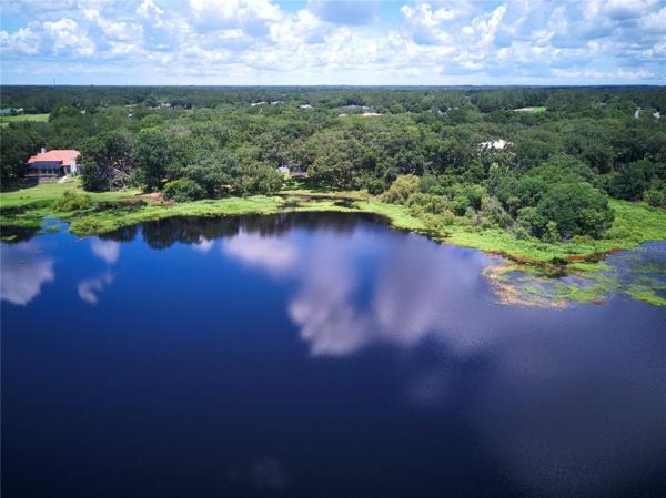WATERFORD ON LAKE BERNADETTE