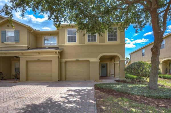 BALLANTRAE VILLAGE 01