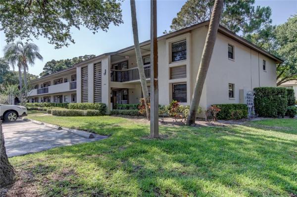 IMPERIAL OAKS CONDO