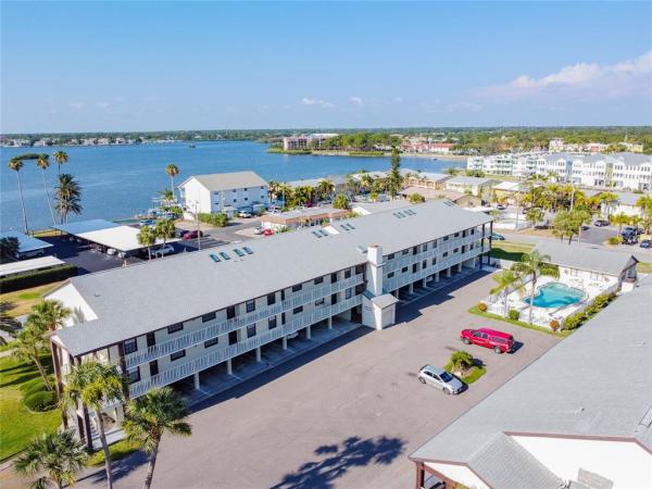 HARBOR POINTE WEST CONDO