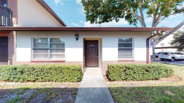 VILLAS AT COUNTRYSIDE THE