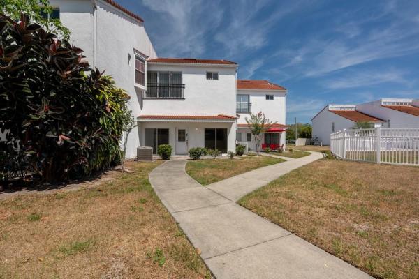 NEW TRIAD TWNHMS OF CARROLL