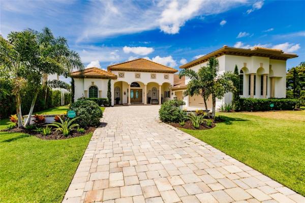 SAPPHIRE SHORES RESUB BLK M