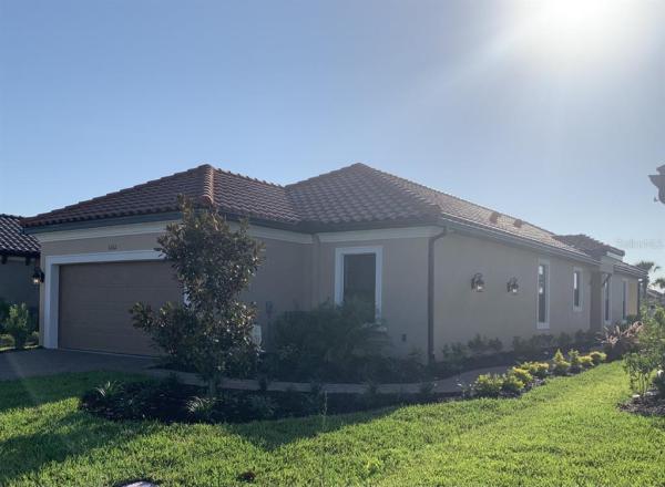 ESPLANADE AT STARKEY RANCH