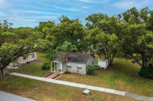 CRYSTAL LAKE WINTER HOMES