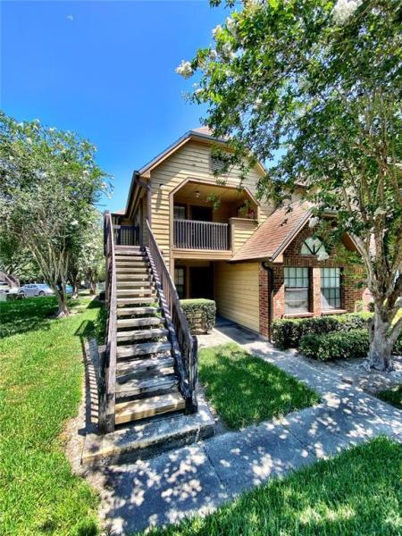 LAKEWOOD PARK A CONDO