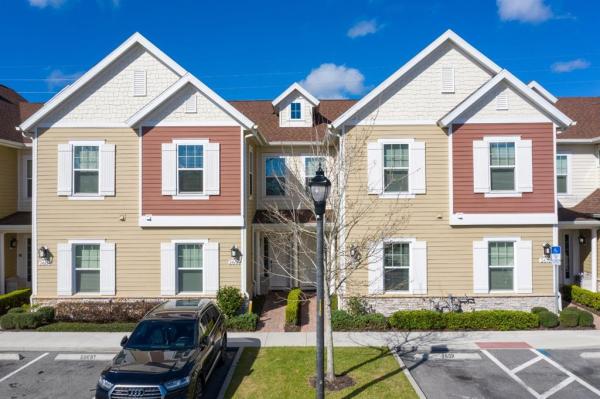 SUMMERVILLE RESIDENCE