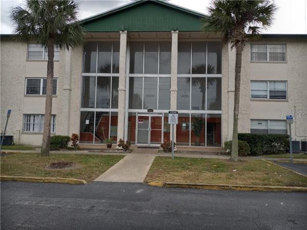 COMMODORE PLACE CONDO