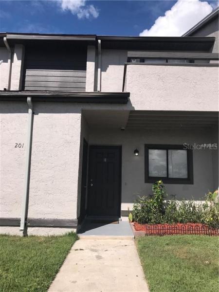 BUENAVENTURA LAKES GOLD COAST TWNHMS UNREC