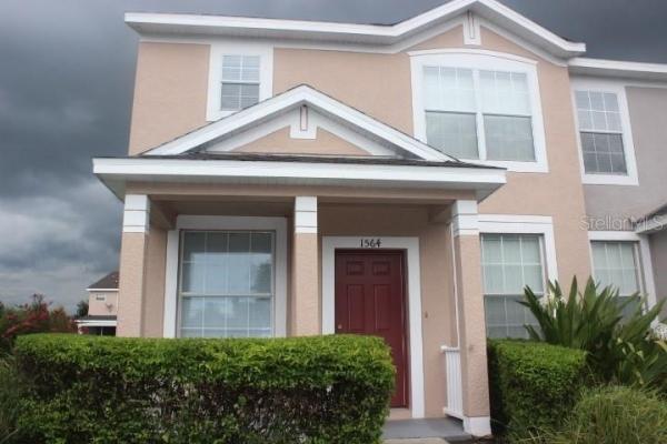 LAKEWOOD RIDGE TOWNHOMES