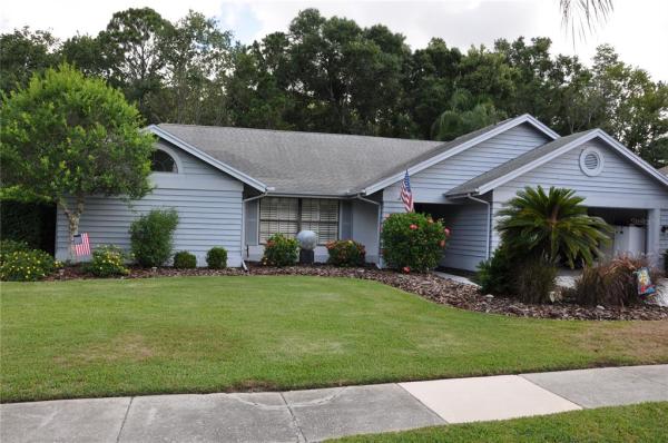 LAKESHORE VILLAGE AT WOODFIELD