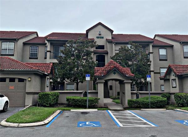 LAKEVIEW AT CALUSA TRACE