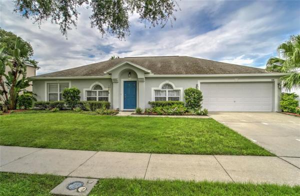 VALRICO HEIGHTS ESTATES